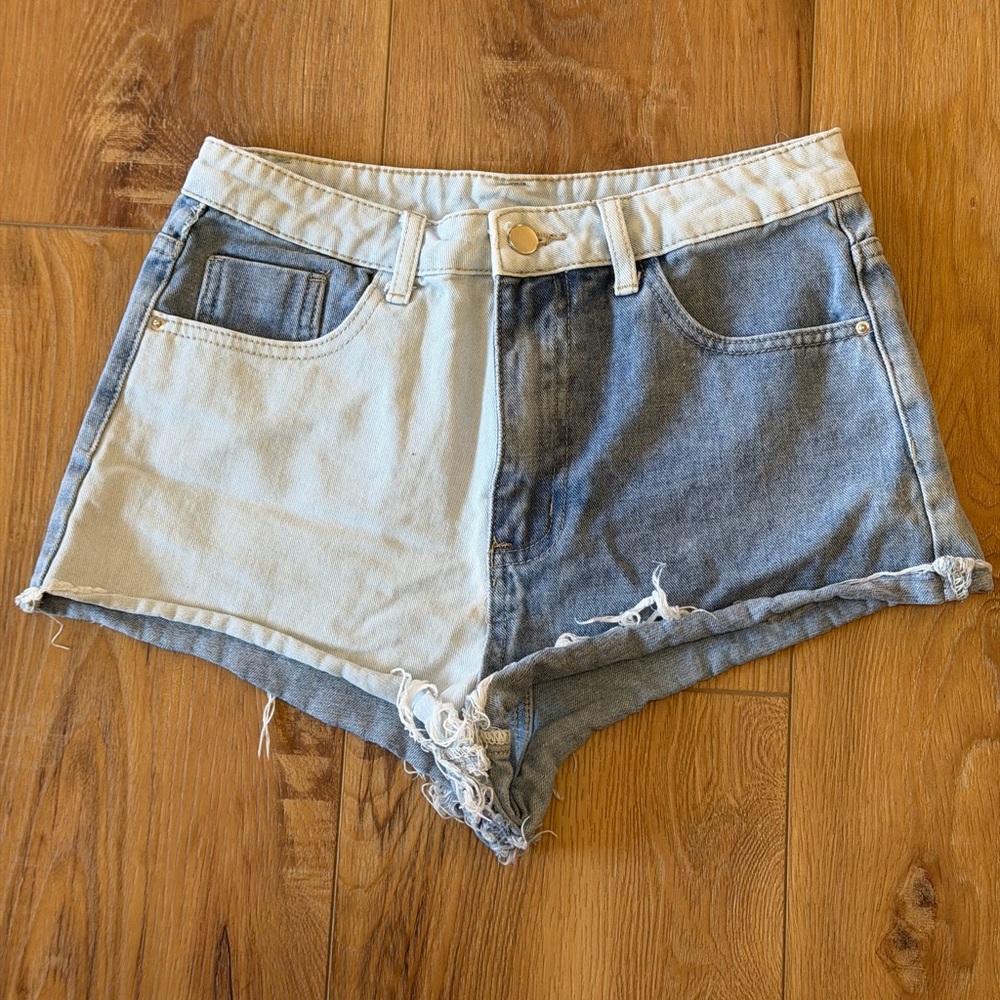 SHEIN Two-Tone Jean Shorts in Cream and Blue